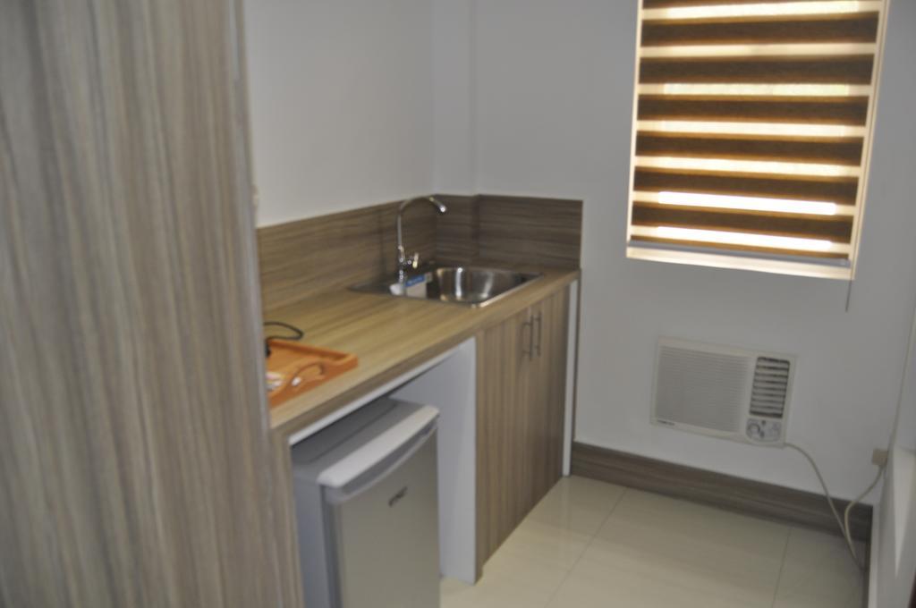 The Citywalk Suites Apartment Антиполо Номер фото