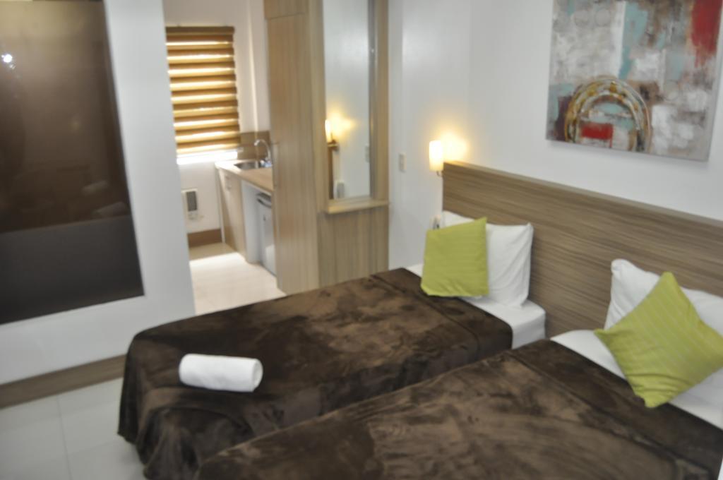 The Citywalk Suites Apartment Антиполо Номер фото